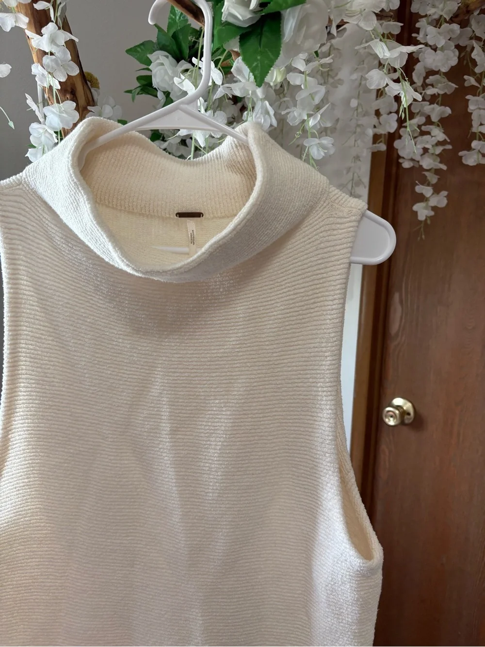 Free People Cream Sleeveless Turtleneck Knit Tunic Sweater